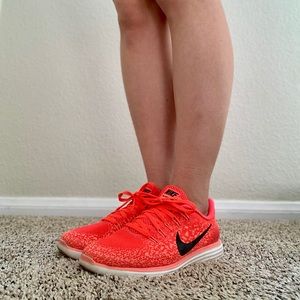 Bright Coral Nike Free RN Distance